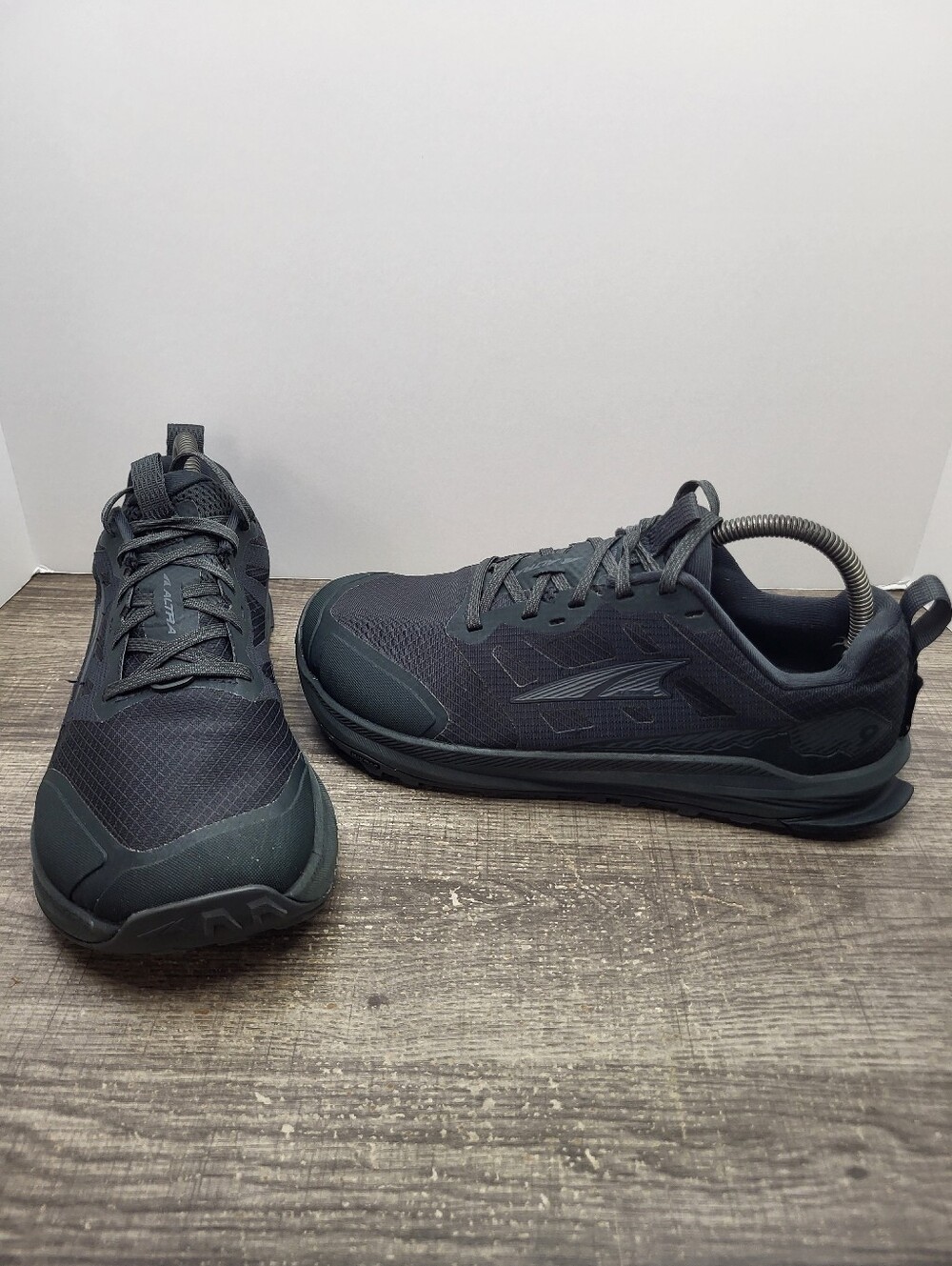 Altra Lone Peak 9 Trail Sneakers Women Size 9 Wide Running Shoes Black Hiking